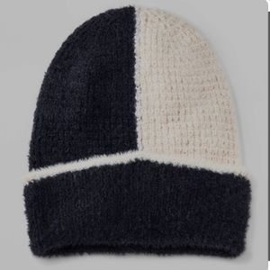 Colorblock Beanie - Wild Fable™ Black&white